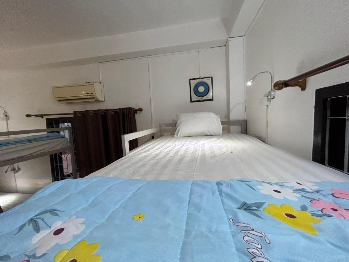 Vang Vieng Backpackers Hostel Buitenkant foto