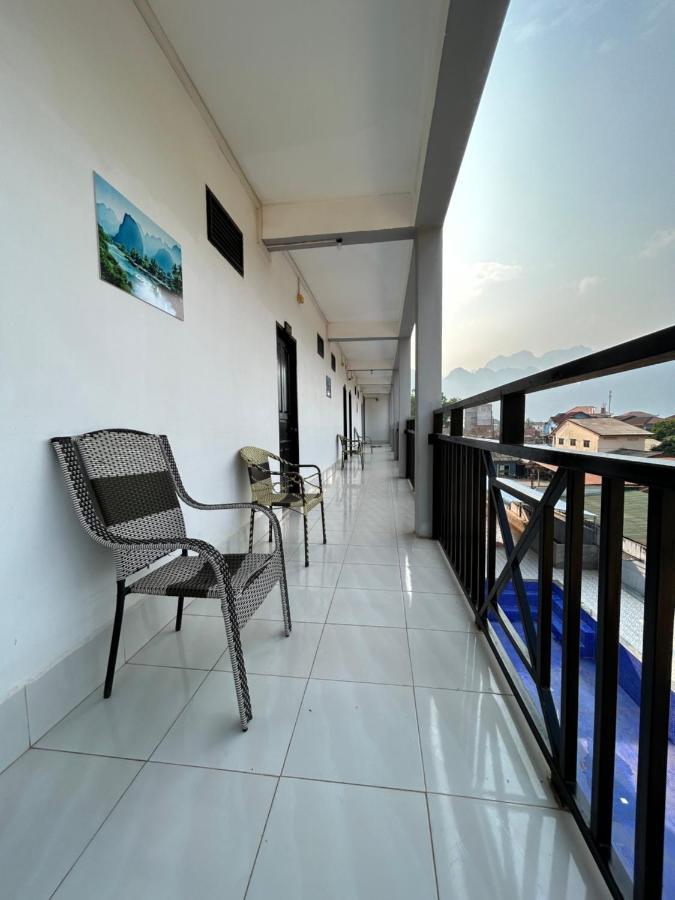 Vang Vieng Backpackers Hostel Buitenkant foto