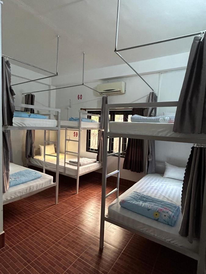 Vang Vieng Backpackers Hostel Buitenkant foto
