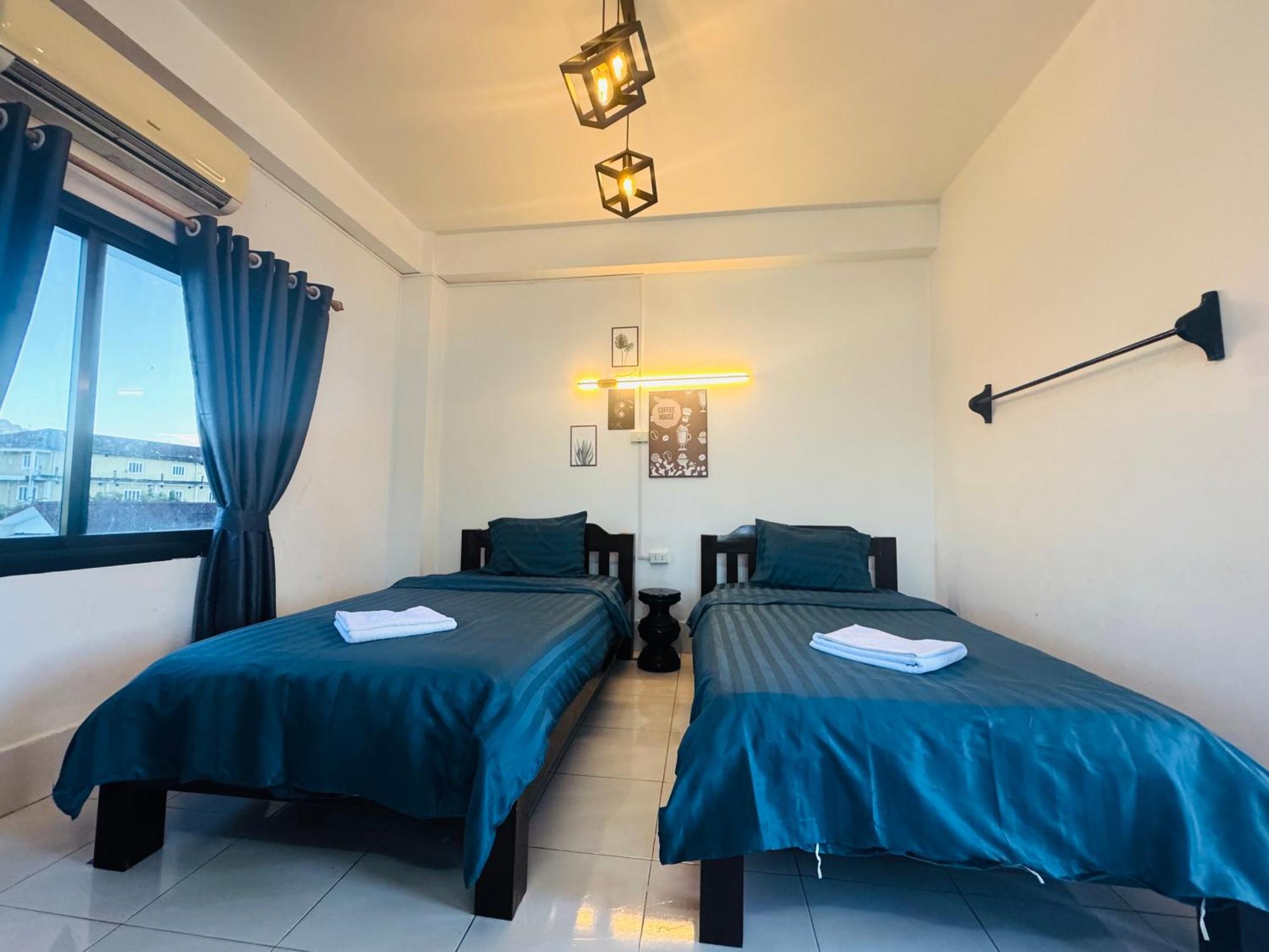 Vang Vieng Backpackers Hostel Buitenkant foto