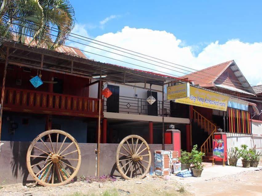 Vang Vieng Backpackers Hostel Buitenkant foto